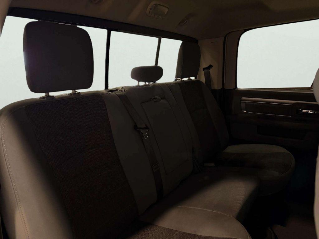 RAM 1500 Classic Big Horn 4x4 Crew Cab 6'4" Box 2019