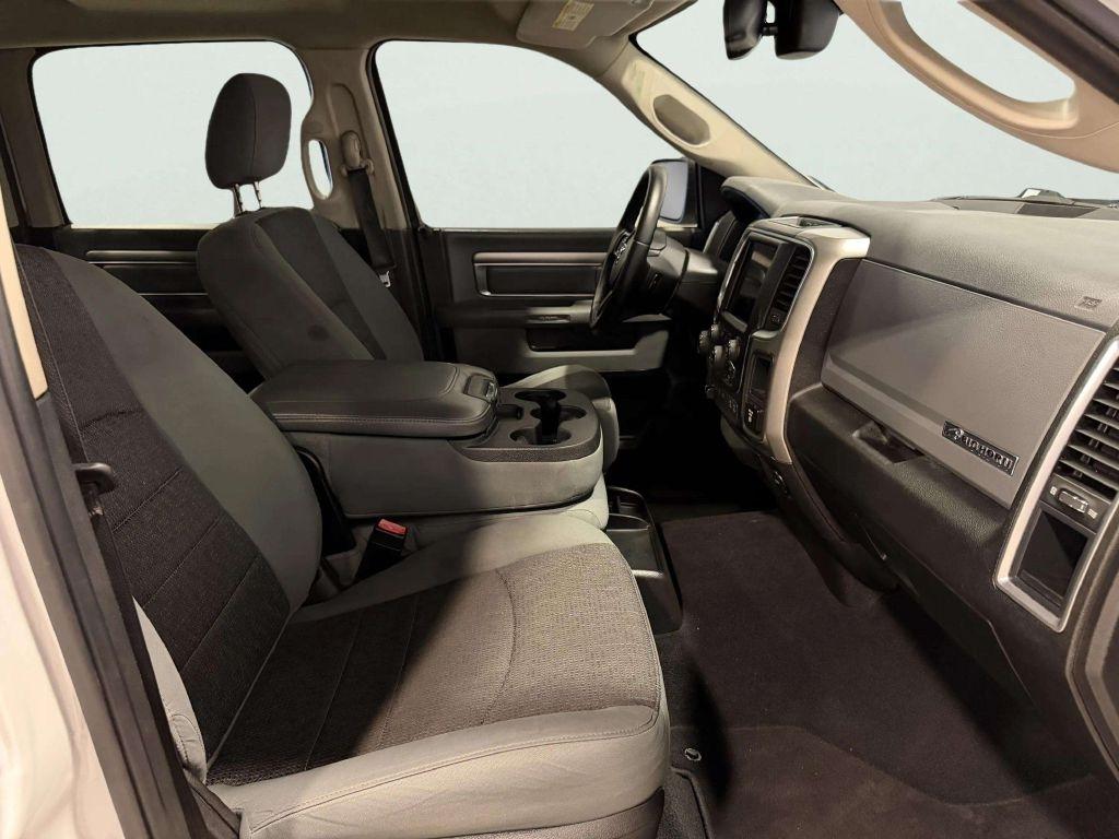 RAM 1500 Classic Big Horn 4x4 Crew Cab 6'4" Box 2019