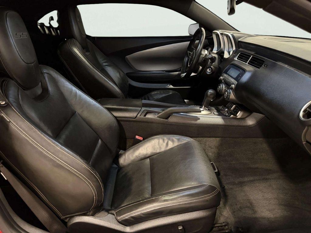 Chevrolet Camaro 2dr Cpe 2SS 2010
