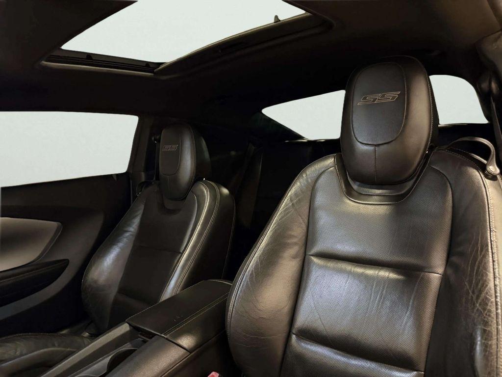 Chevrolet Camaro 2dr Cpe 2SS 2010
