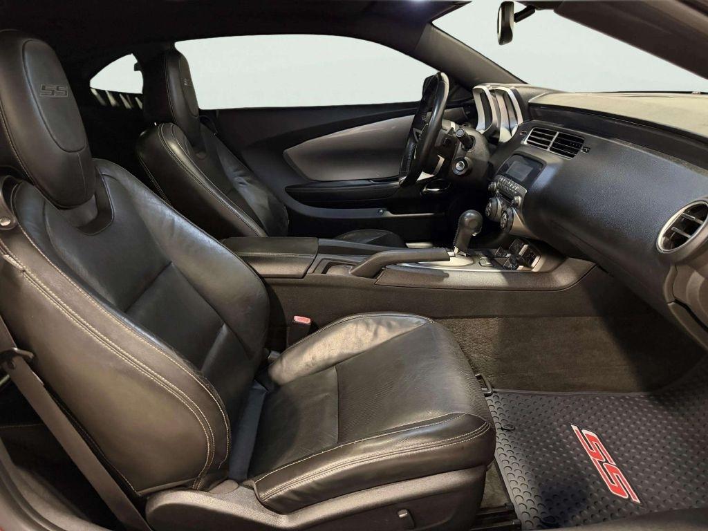 Chevrolet Camaro 2dr Cpe 2SS 2010