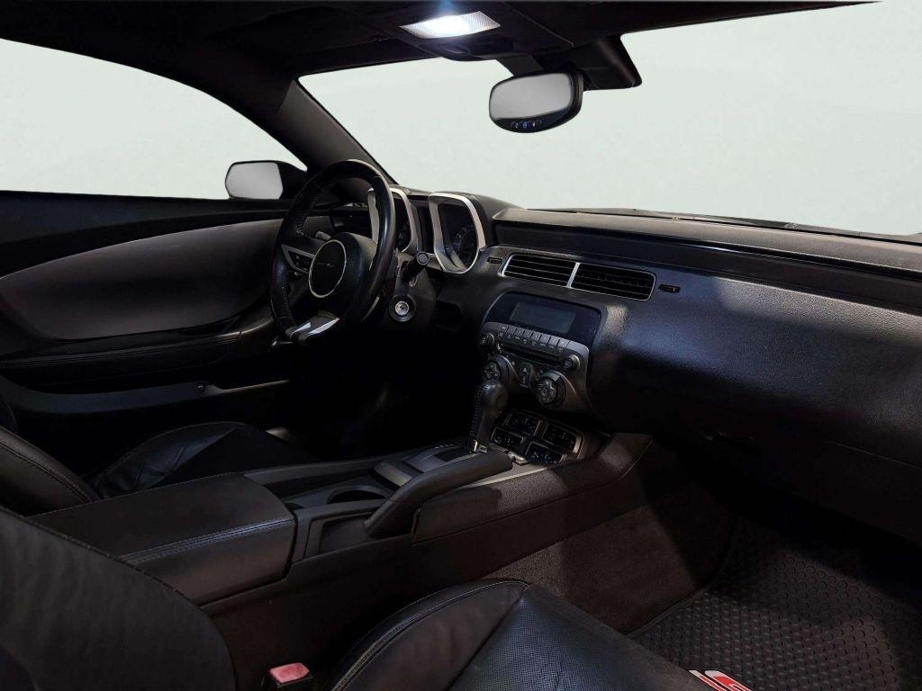 Chevrolet Camaro 2dr Cpe 2SS 2010