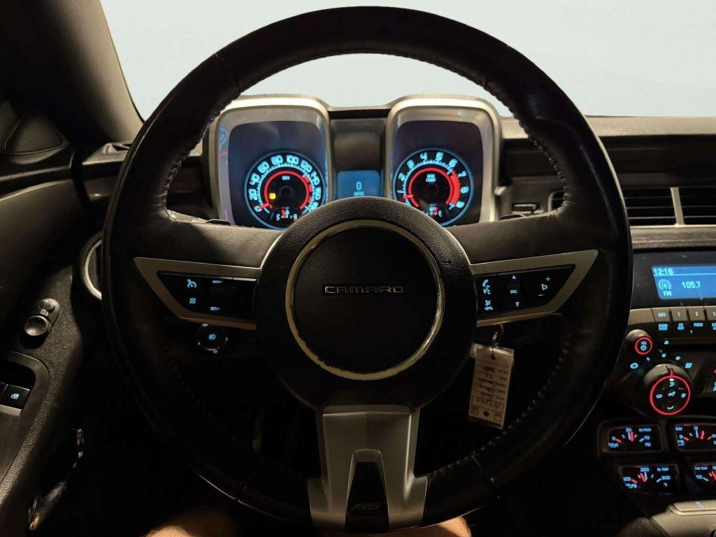 Chevrolet Camaro 2dr Cpe 2SS 2010