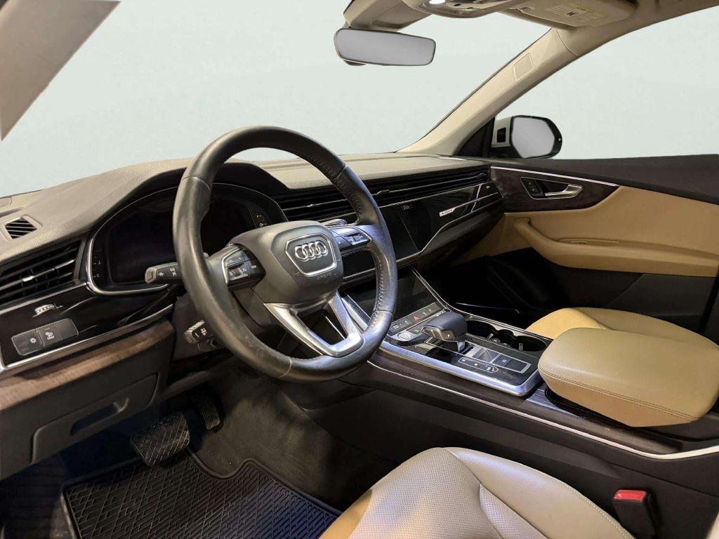 Audi Q8 Premium Plus 55 TFSI quattro 2019