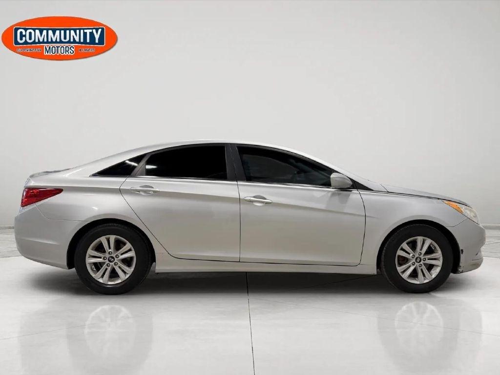 Hyundai Sonata 4dr Sdn 2.4L Auto GLS 2013