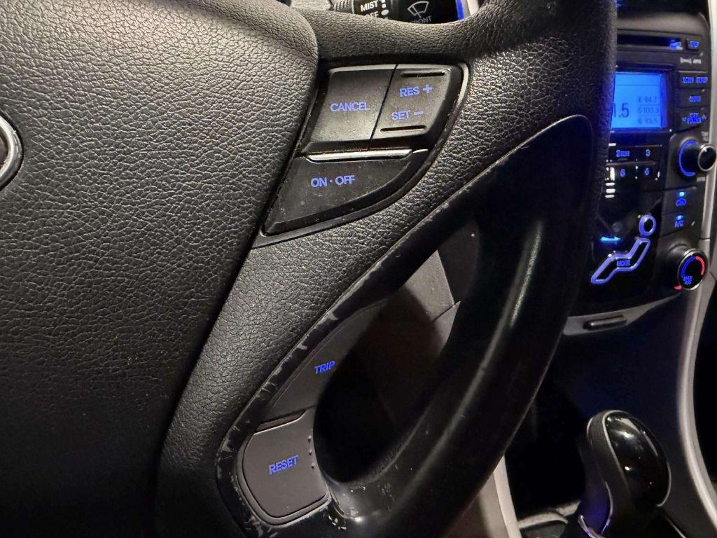 Hyundai Sonata 4dr Sdn 2.4L Auto GLS 2013
