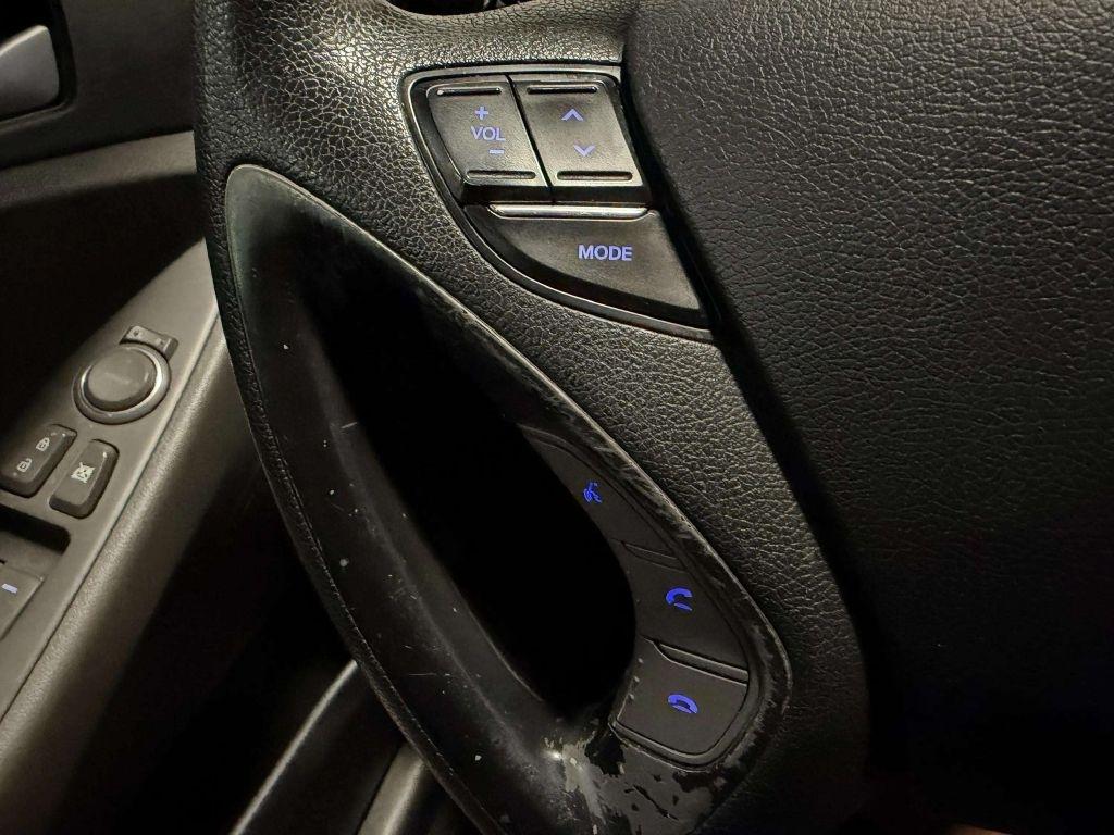 Hyundai Sonata 4dr Sdn 2.4L Auto GLS 2013
