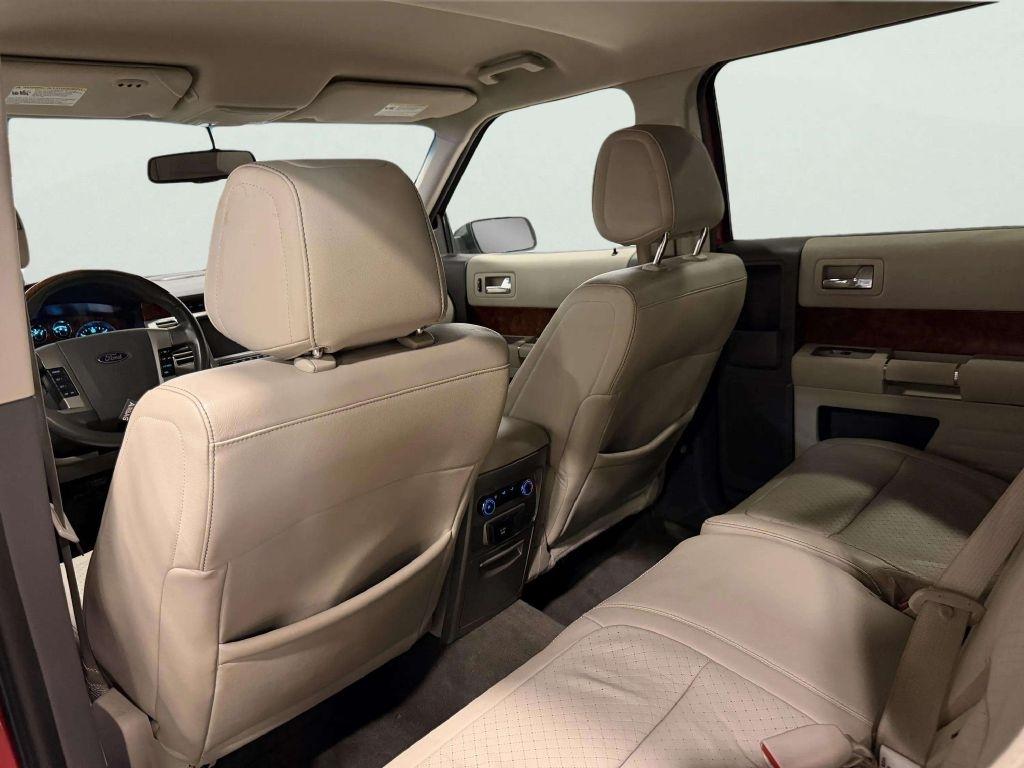 Ford Flex 4dr Titanium FWD 2011