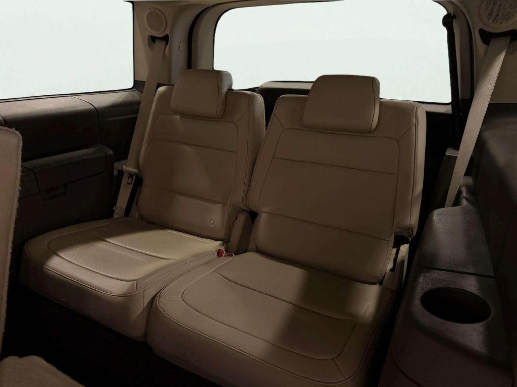 Ford Flex 4dr Titanium FWD 2011