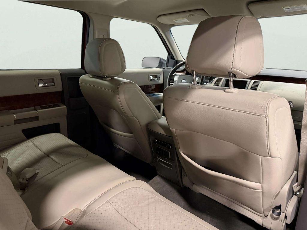 Ford Flex 4dr Titanium FWD 2011