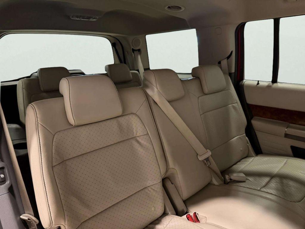 Ford Flex 4dr Titanium FWD 2011