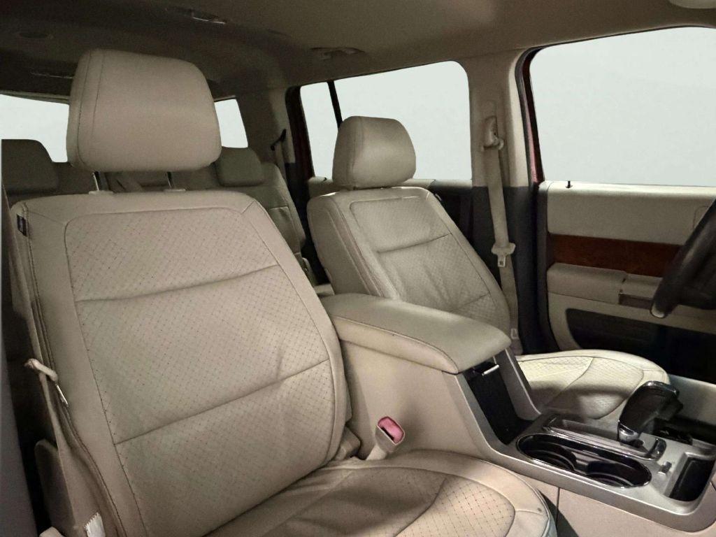 Ford Flex 4dr Titanium FWD 2011