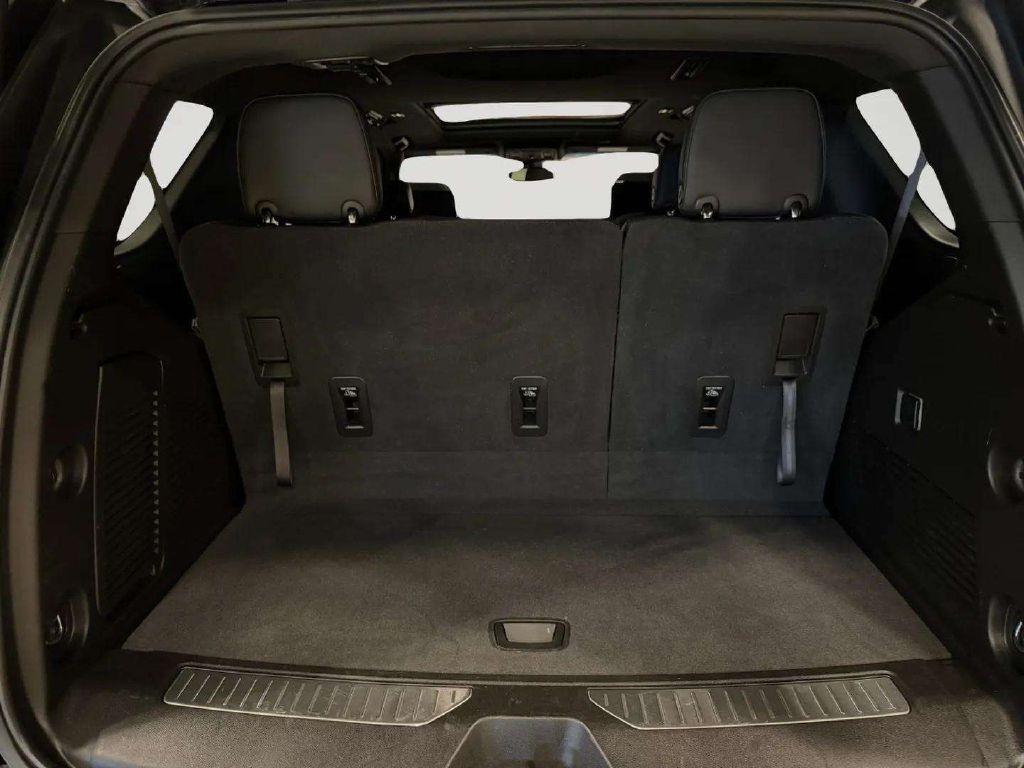 Chevrolet Tahoe 4WD 4dr Z71 2021