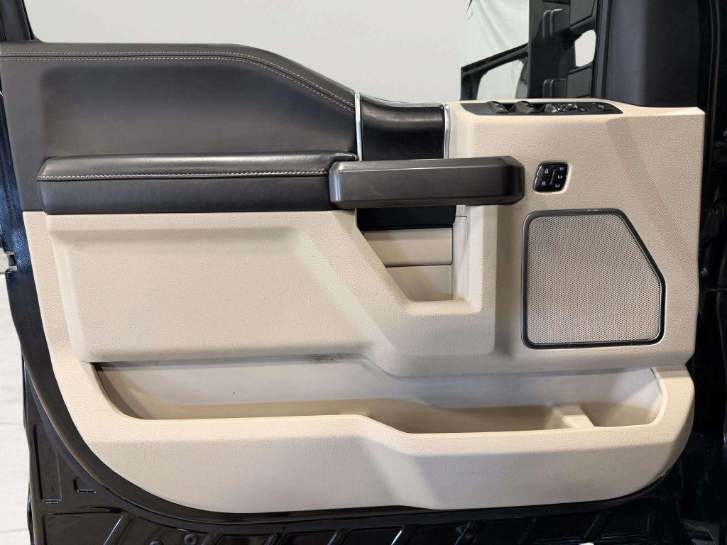 Ford Super Duty F-250 SRW King Ranch 4WD Crew Cab 8' Box 2021