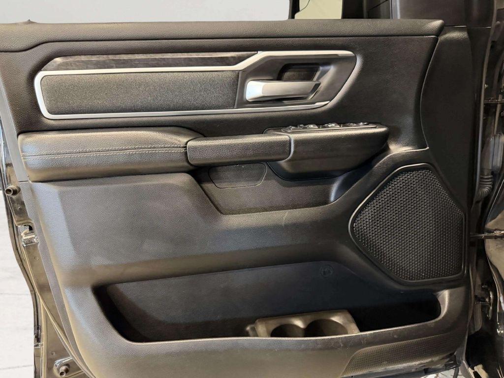 RAM 1500 Big Horn/Lone Star 4x4 Crew Cab 5'7" Box 2019