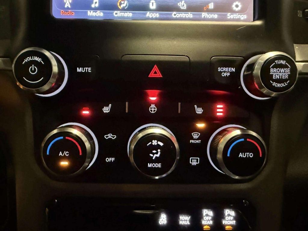 RAM 1500 Big Horn/Lone Star 4x4 Crew Cab 5'7" Box 2019