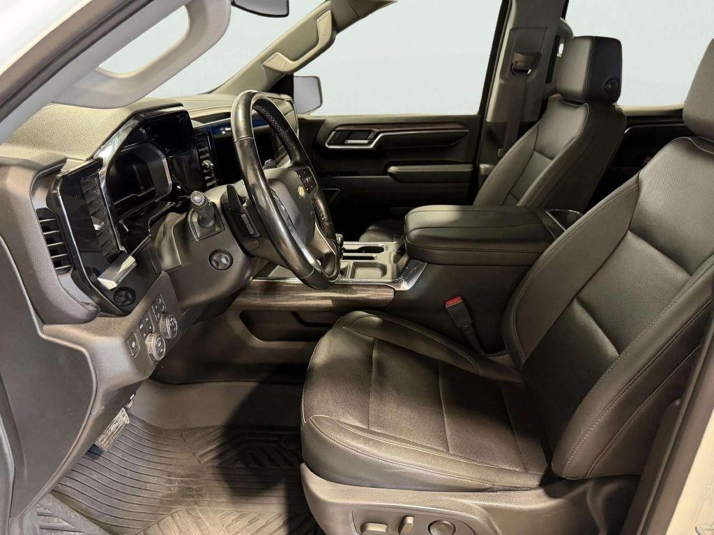Chevrolet Silverado 1500 4WD Crew Cab 147" LTZ 2023