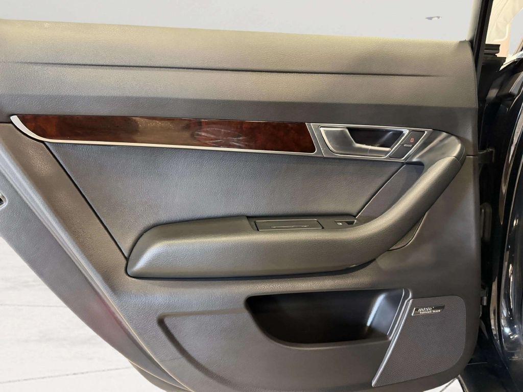Audi A6 4dr Sdn quattro 3.0T Prestige 2011