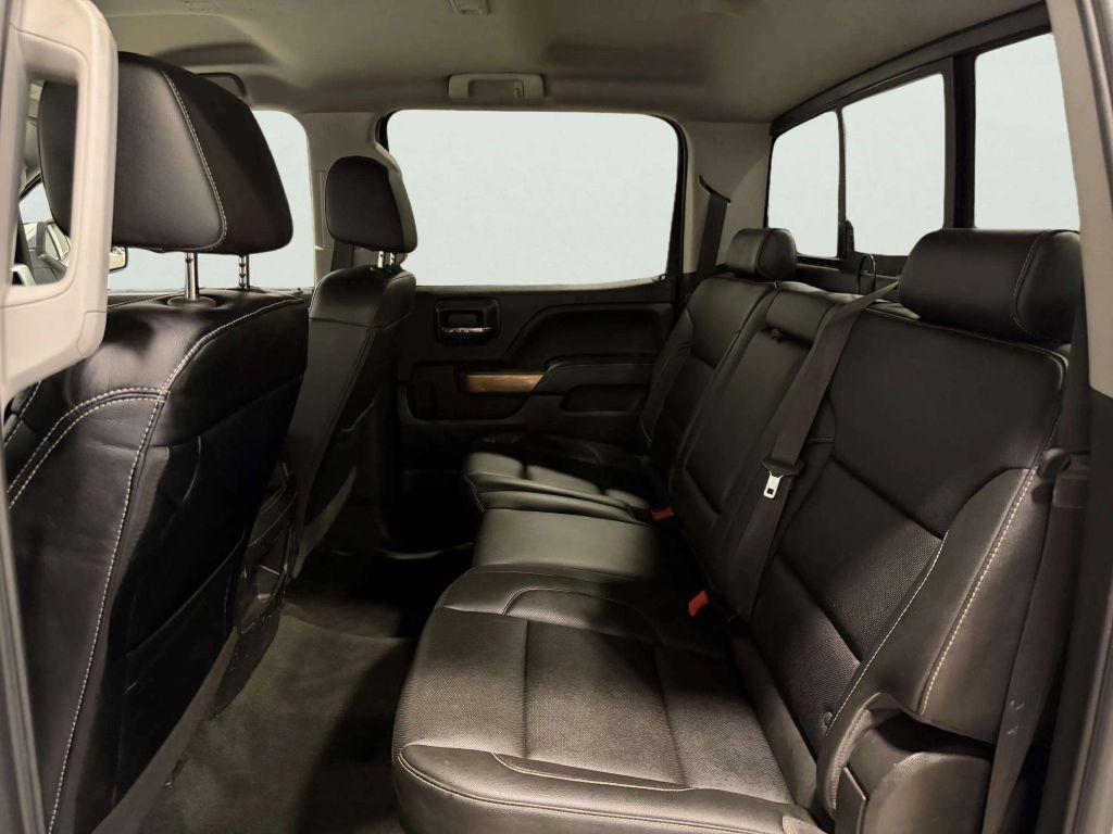 Chevrolet Silverado 1500 4WD Crew Cab 143.5" LTZ w/1LZ 2018