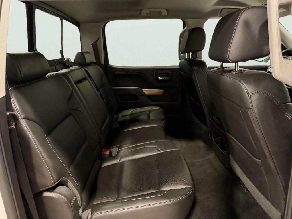 Chevrolet Silverado 1500 4WD Crew Cab 143.5" LTZ w/1LZ 2018