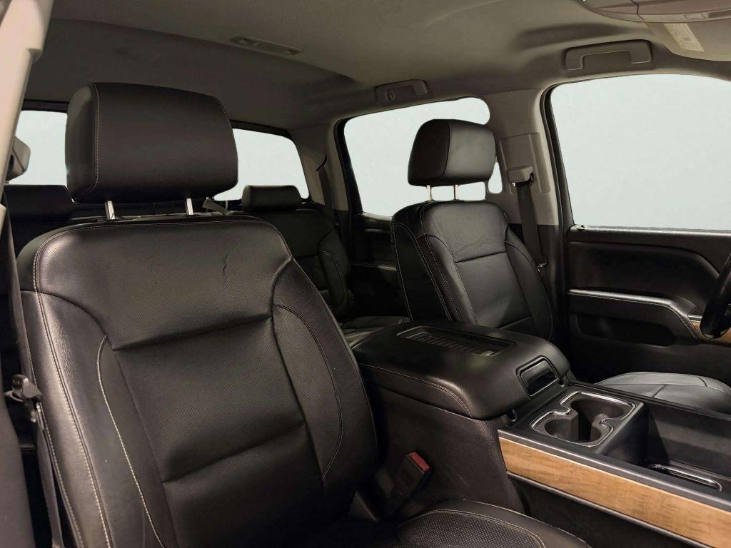 Chevrolet Silverado 1500 4WD Crew Cab 143.5" LTZ w/1LZ 2018