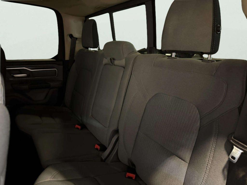 RAM 1500 Big Horn 4x4 Quad Cab 6'4" Box 2020