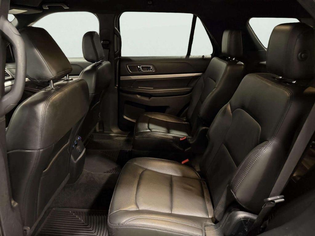 Ford Explorer XLT 4WD 2018