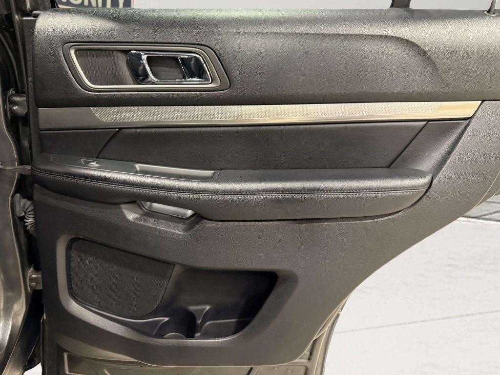 Ford Explorer XLT 4WD 2018