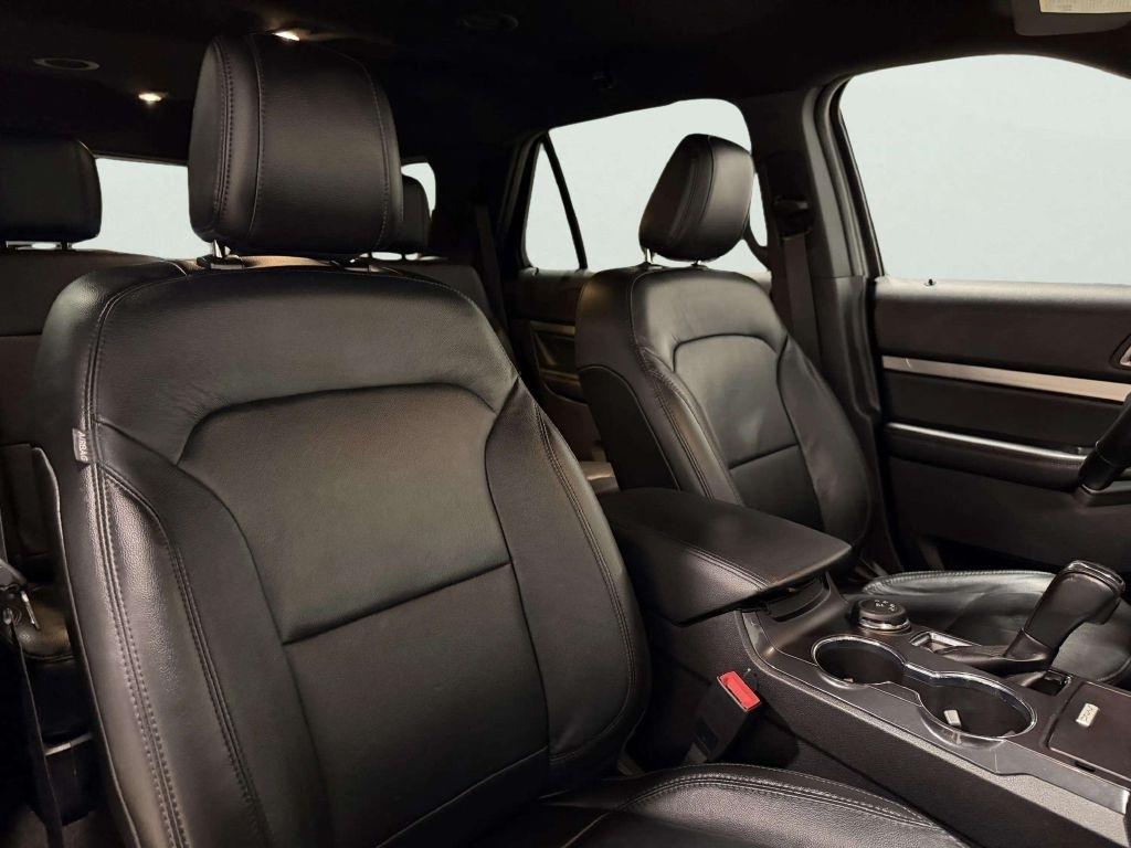 Ford Explorer XLT 4WD 2018