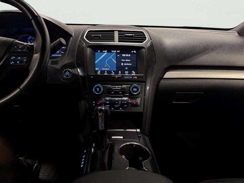 Ford Explorer XLT 4WD 2018