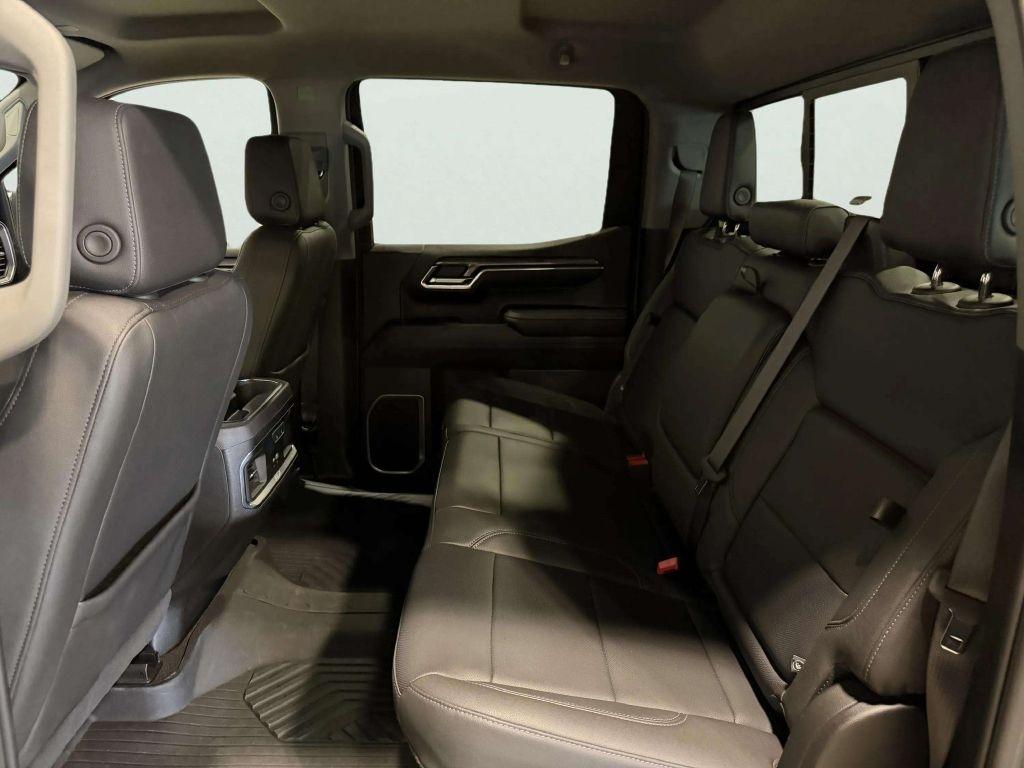 Chevrolet Silverado 1500 4WD Crew Cab 157" LTZ 2024
