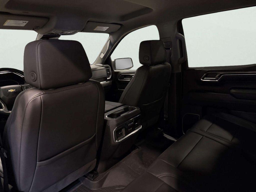 Chevrolet Silverado 1500 4WD Crew Cab 157" LTZ 2024