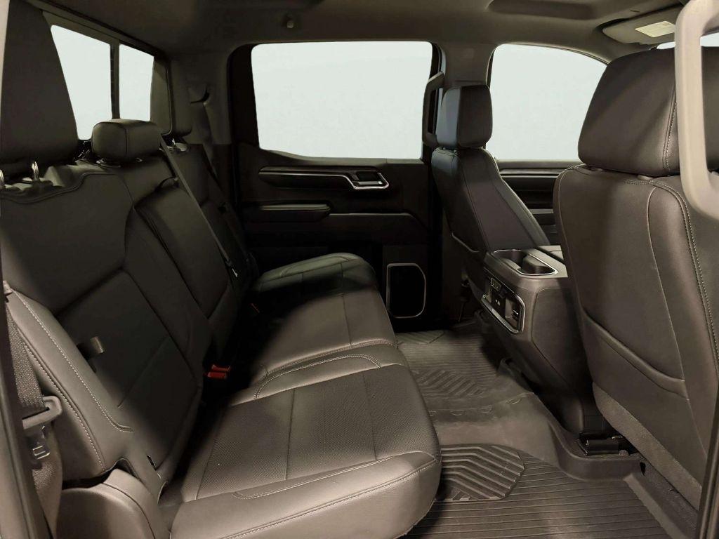 Chevrolet Silverado 1500 4WD Crew Cab 157" LTZ 2024