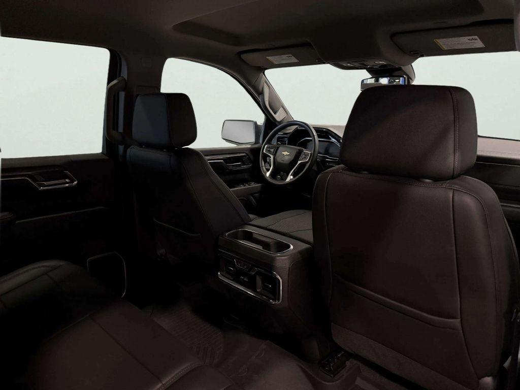 Chevrolet Silverado 1500 4WD Crew Cab 157" LTZ 2024