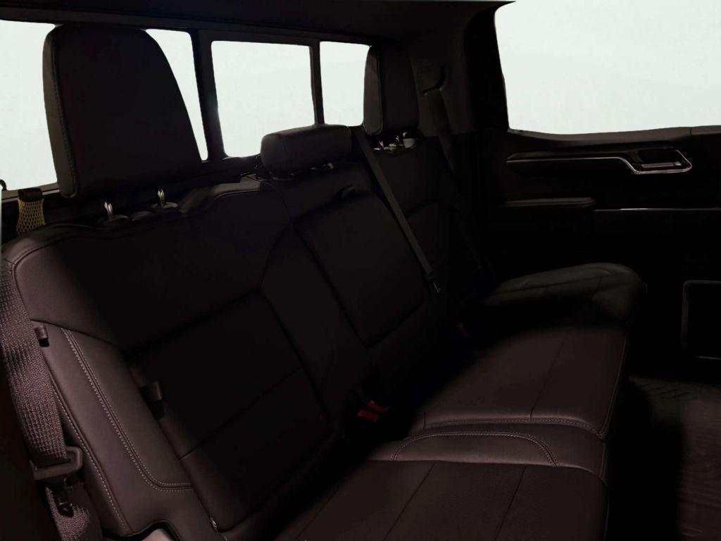 Chevrolet Silverado 1500 4WD Crew Cab 157" LTZ 2024