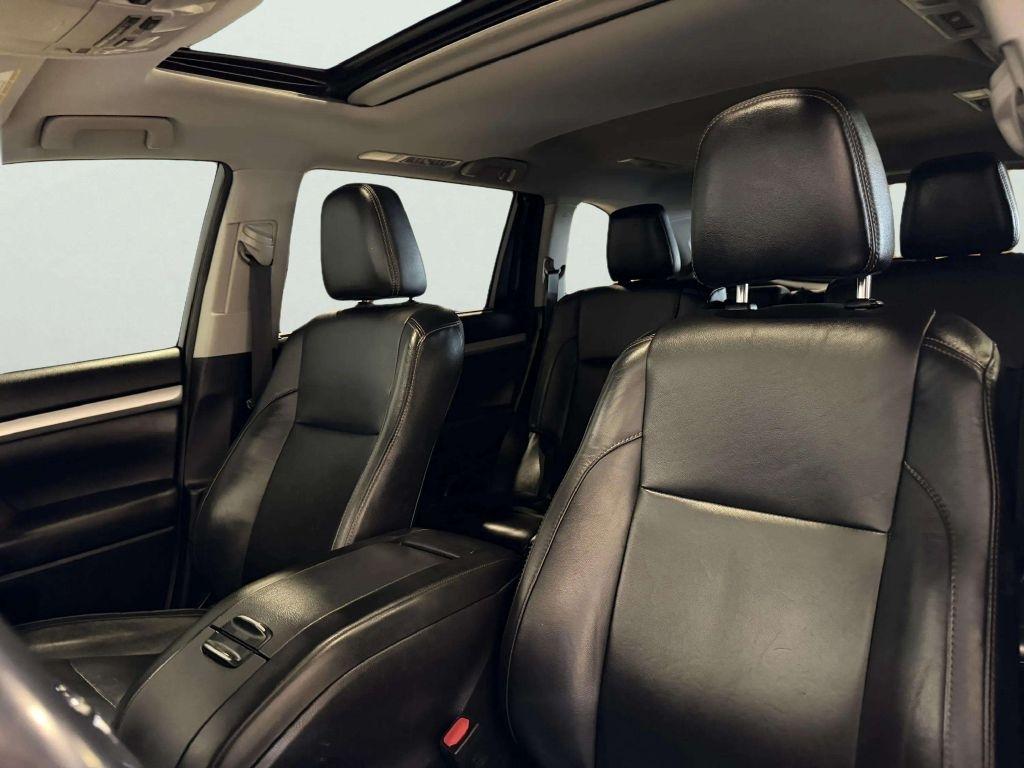 Toyota Highlander XLE V6 AWD (Natl) 2018