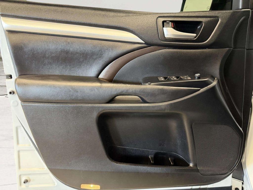 Toyota Highlander XLE V6 AWD (Natl) 2018