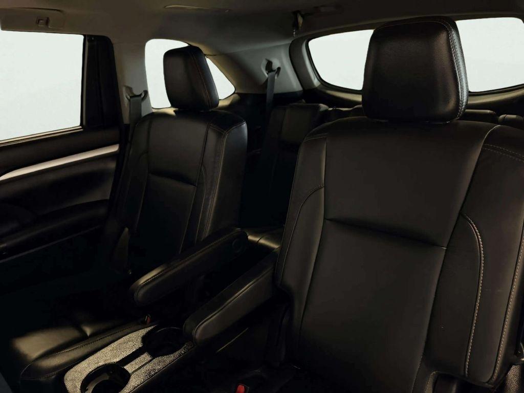 Toyota Highlander XLE V6 AWD (Natl) 2018