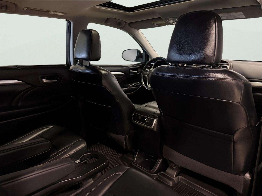 Toyota Highlander XLE V6 AWD (Natl) 2018