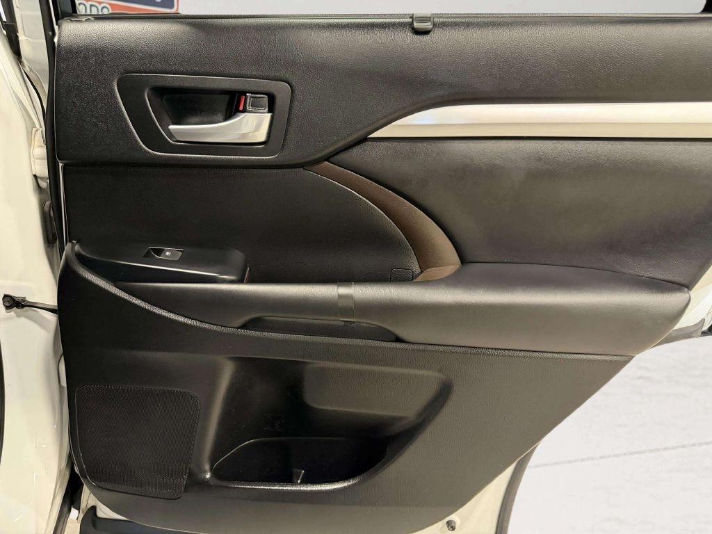 Toyota Highlander XLE V6 AWD (Natl) 2018
