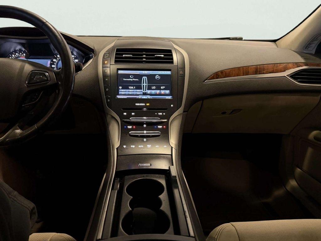 Lincoln MKZ 4dr Sdn AWD 2016