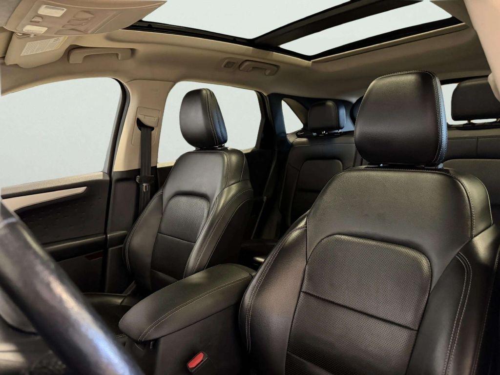 Ford Escape SEL FWD 2020