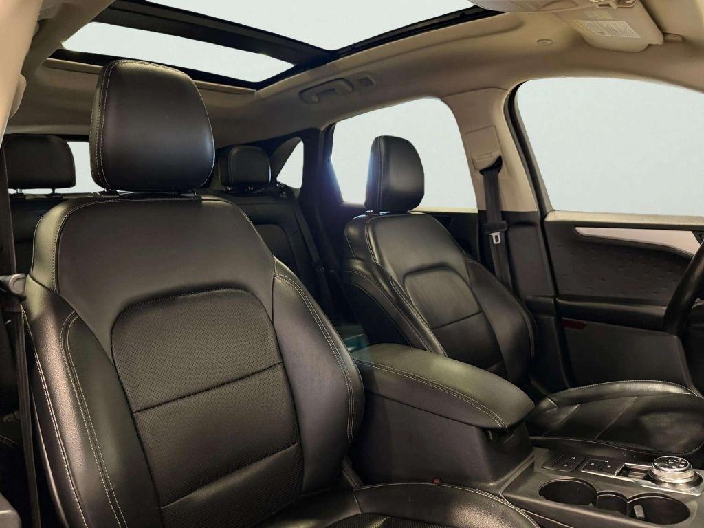 Ford Escape SEL FWD 2020