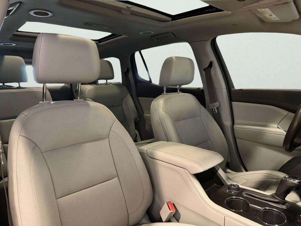 GMC Acadia FWD 4dr SLT w/SLT-2 2019