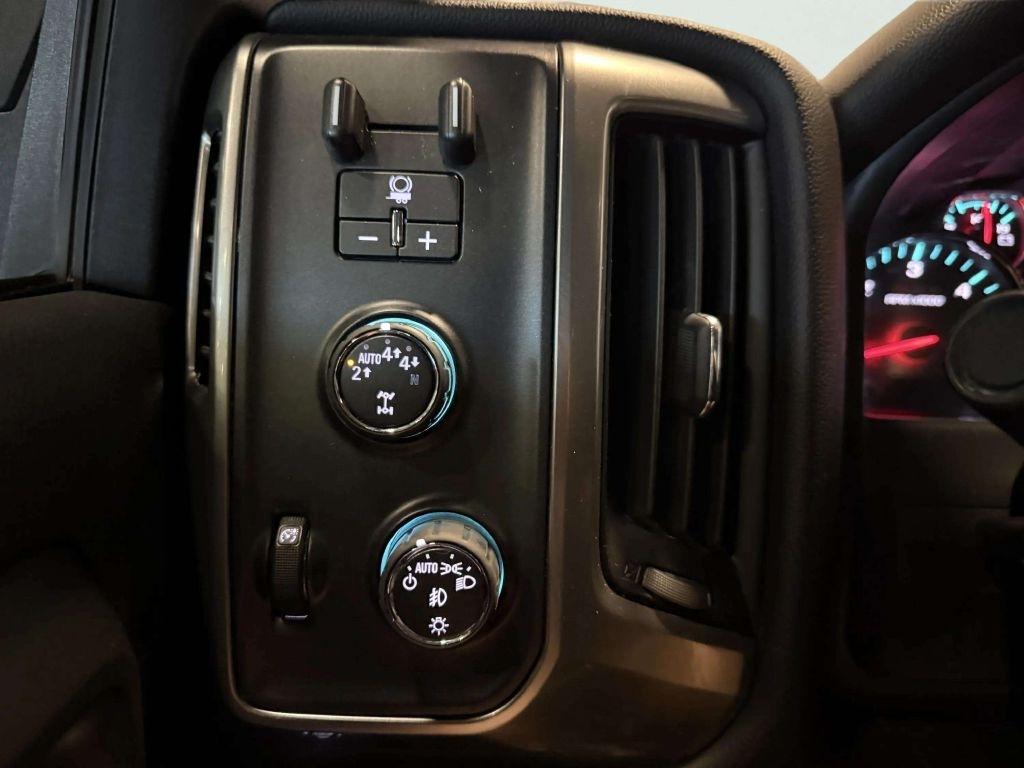 Chevrolet Silverado 1500 4WD Double Cab 143.5" LT w/2LT 2017