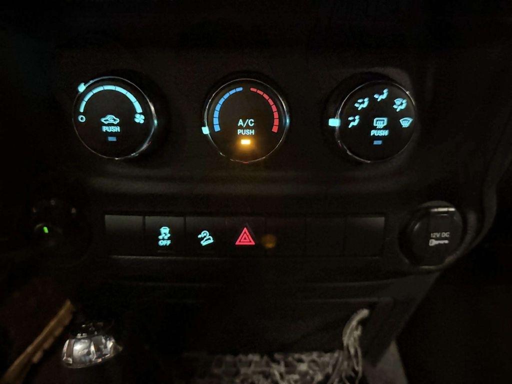 Jeep Wrangler Unlimited 4WD 4dr Sport 2011