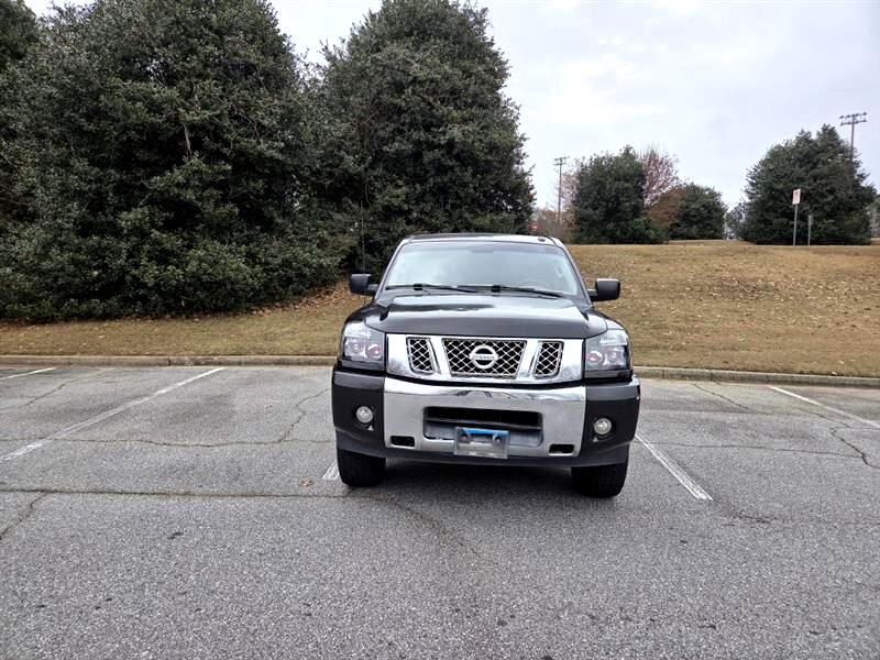 Nissan Titan  2014