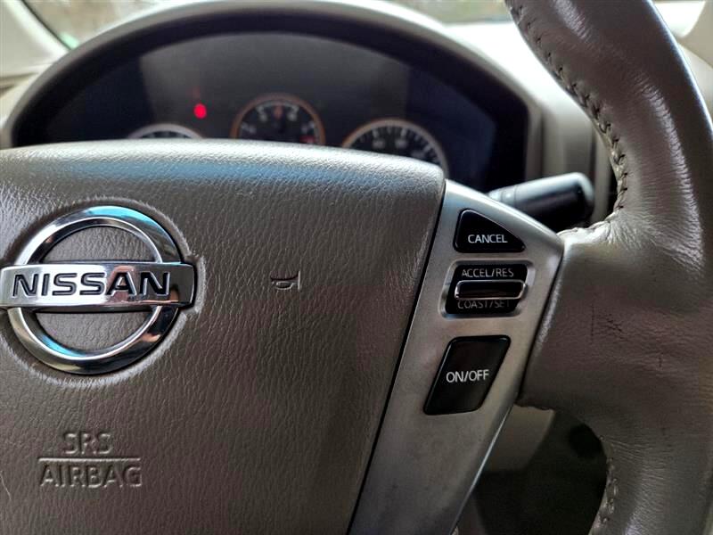 Nissan Titan  2014
