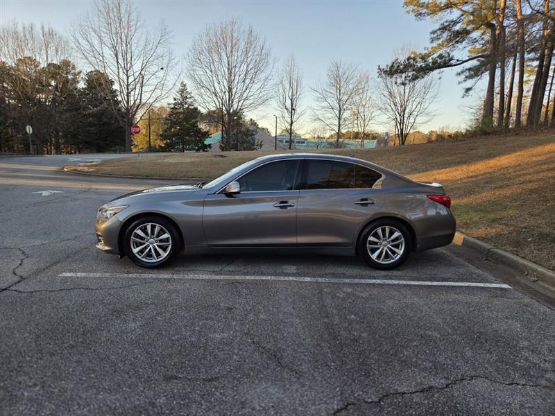 Infiniti Q50  2014