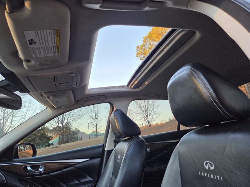 Infiniti Q50  2014
